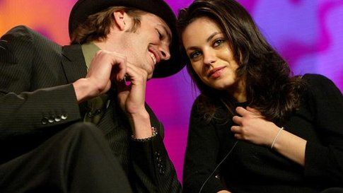 Mila Kunis e Ashton Kutcher - Fonte: Twitter