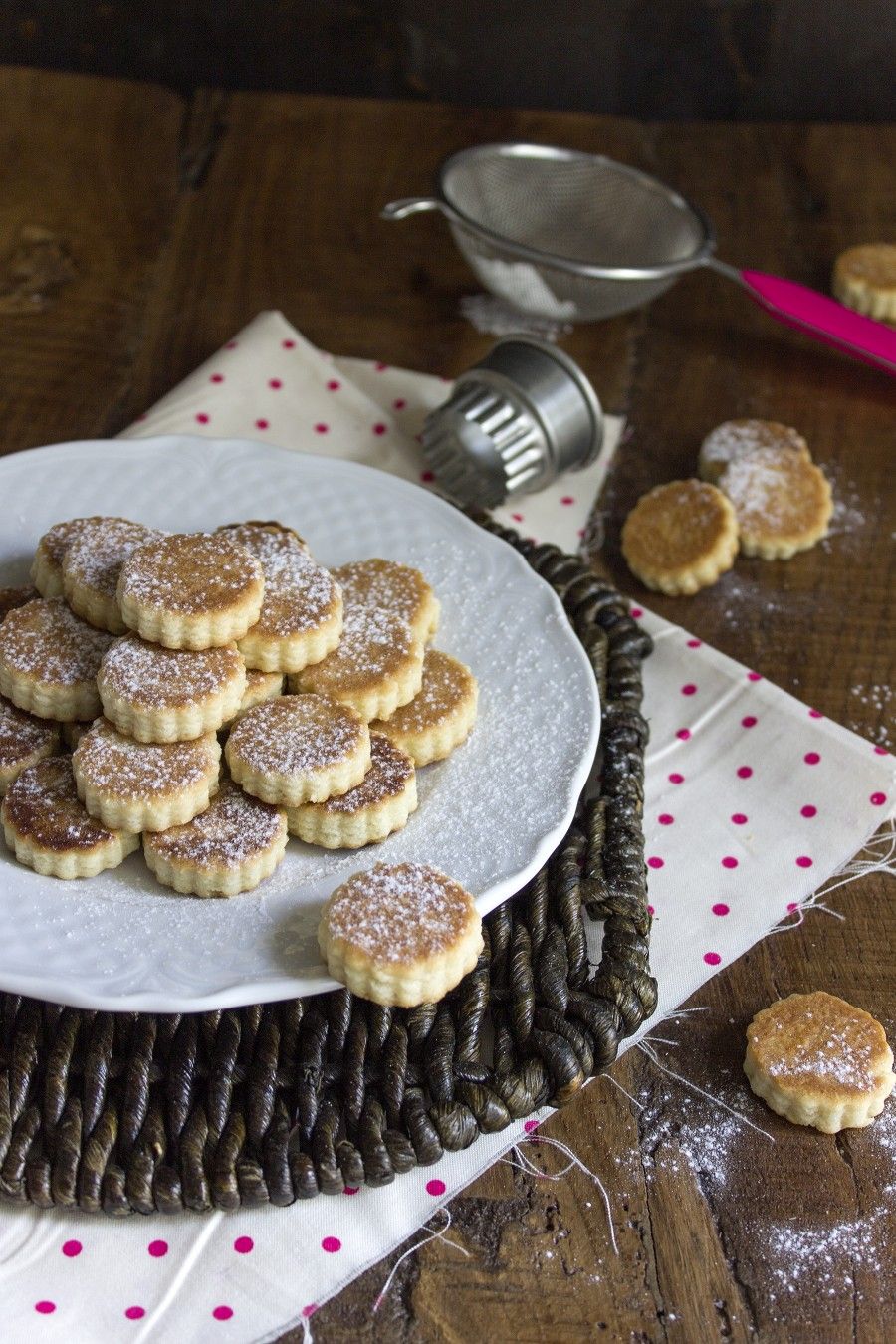 biscotti-alla-mandorla-cotti-in-padella-contemporaneo-food