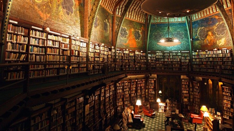 ...cioè immaginatevi qui, nella biblioteca di hogwarts...