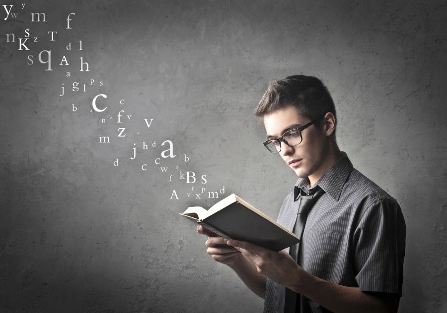 ...potrei guardarlo leggere per ore...