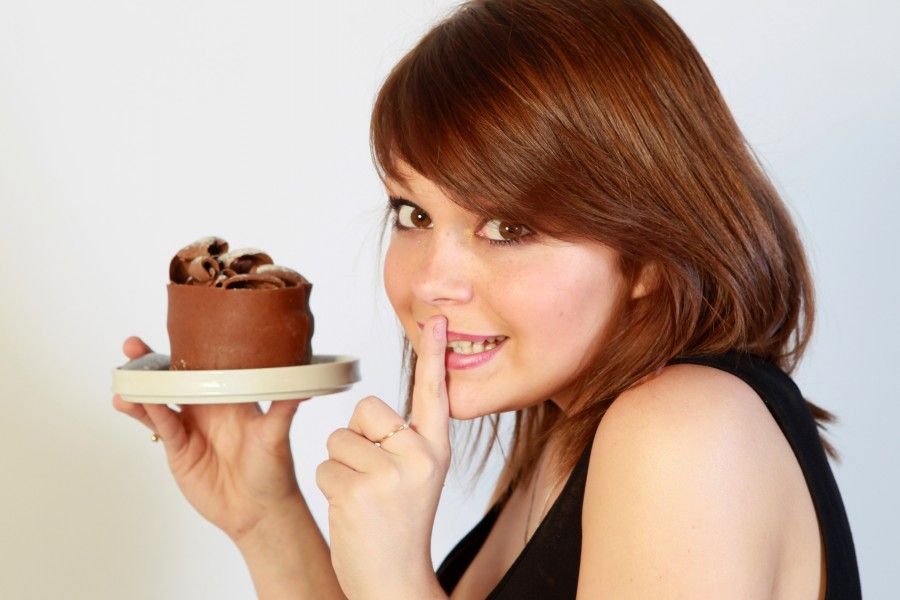 Se nessuno mi vede mangiarlo, non ha calorie...
