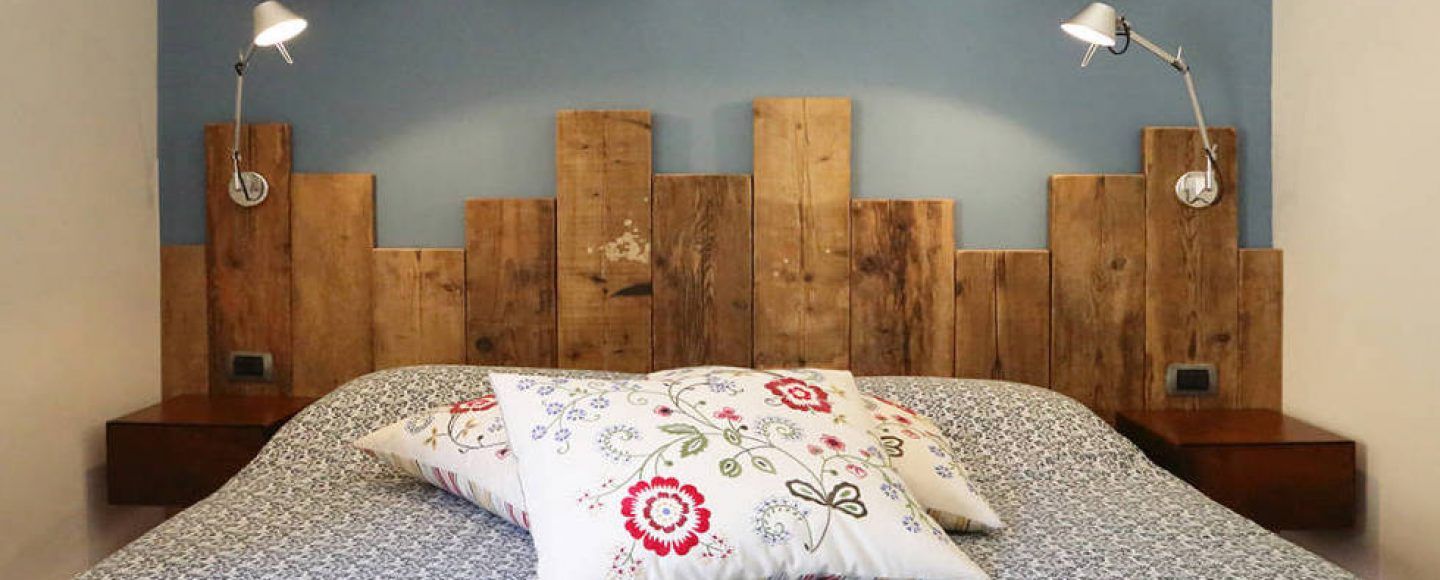 In questo caso la testiera letto fai da te imbottita cattura lo sguardo e riempie di colore oltre ad essere un comodissimo e morbido appoggio per la schiena. Testiera Letto Economica Fai Da Te : Idee creative per testiere del letto fai da te | Bigodino