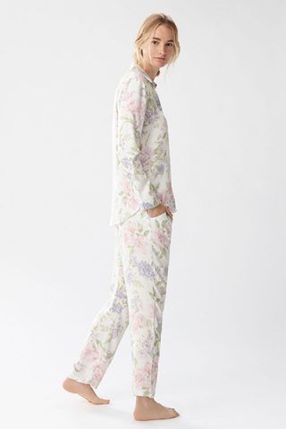 Pantaloni a fiori di Oysho (17,99 €)