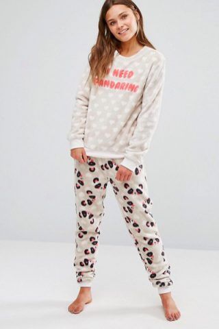 Pigiama di Asos (31,99 €)