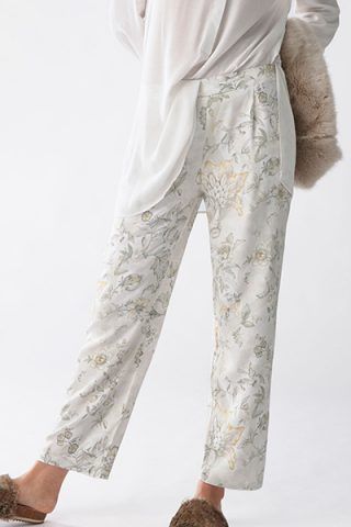 Pantaloni floreali di Oysho (17,99 €)