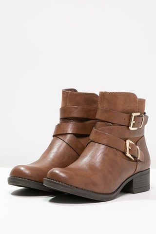Dorothy Perkins (45 €)