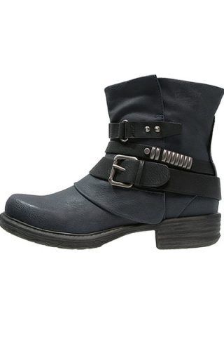 Dockers by Gerli (60 €)