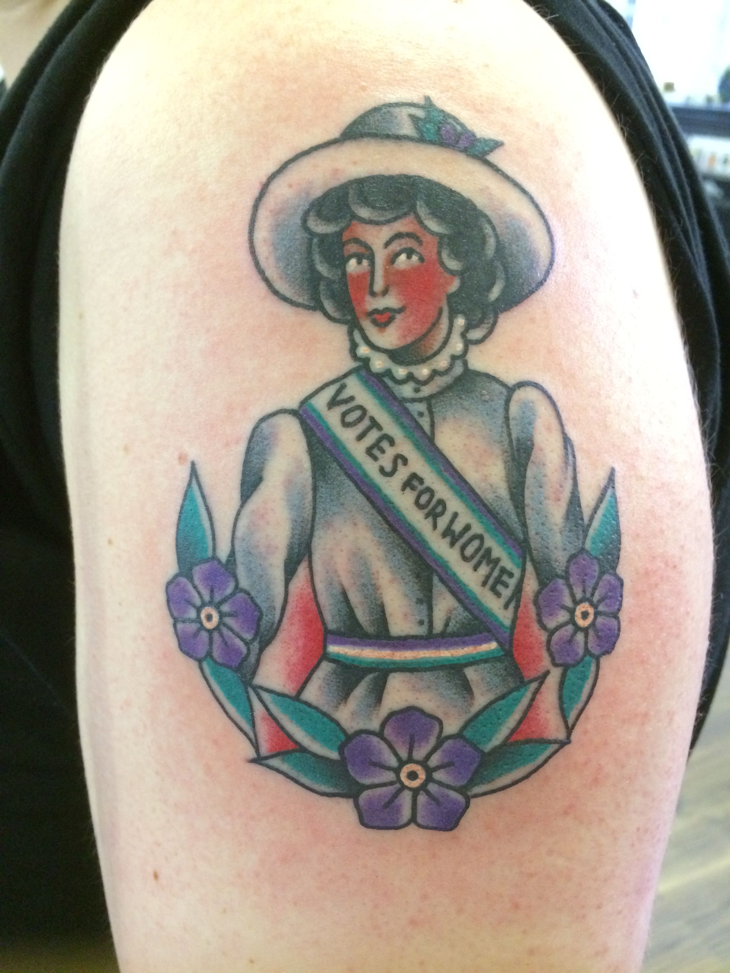 Tatuaggi femministi, le suffragette