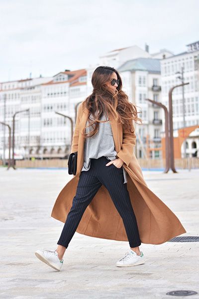 Cappotto color cammello e pantaloni gessati - Dal blog Stella Wants to Die