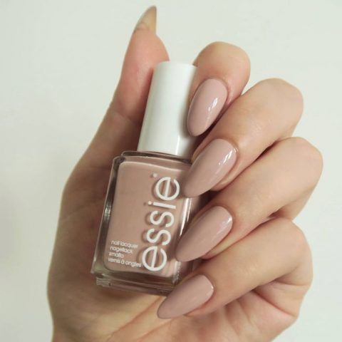 Manicure nude