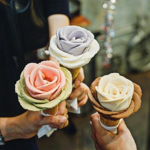 Gelato a forma di rose