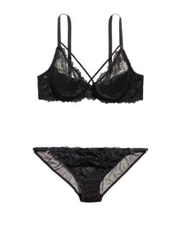 Completo in pizzo H&M €25 circa