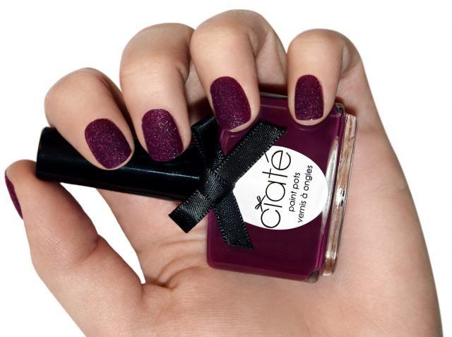Manicure viola