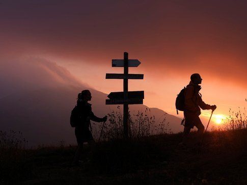 Trekking al tramonto. Foto di Bebvillalucciola.it