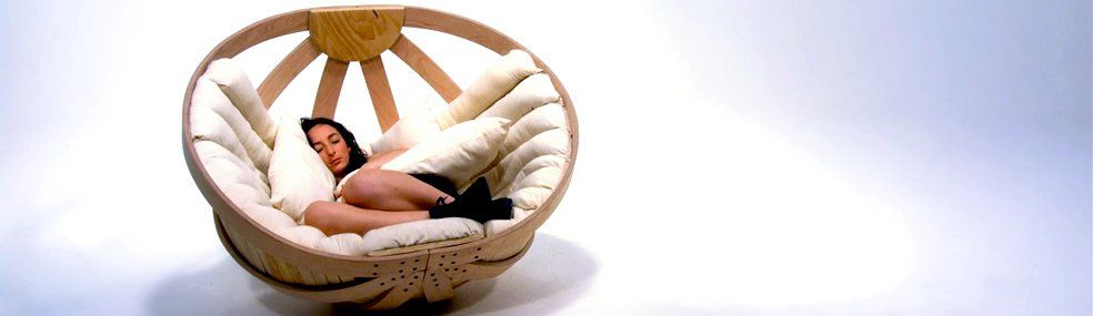 Cradle: una poltrona-culla per immergersi nel relax
