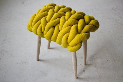 Knit Stools di Claire-Anne O'Brien