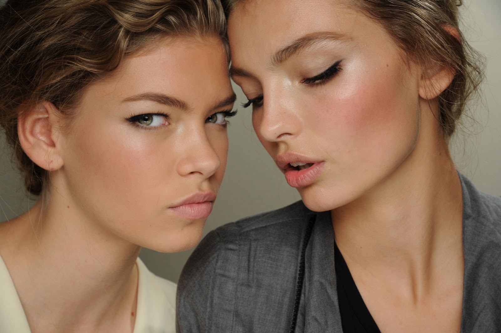 Tendenze trucco primavera-estate 2012: Nude Look e colori dei fiori