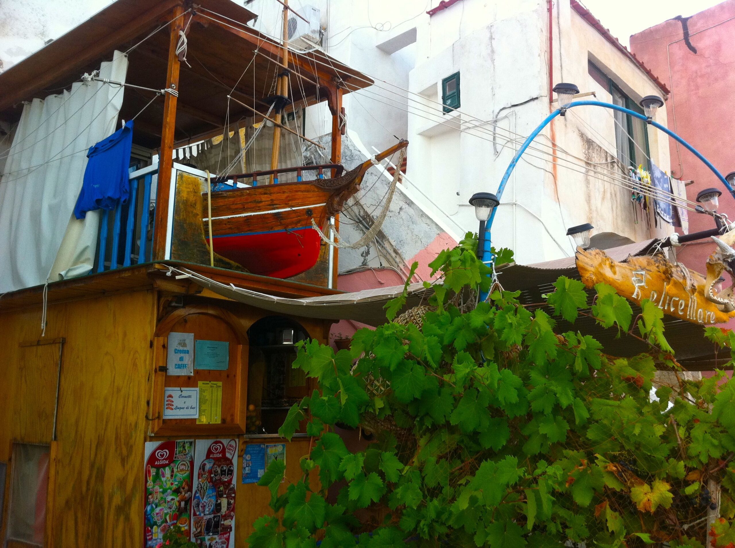 Procida e i luoghi de Il Postino raccontati da me!!