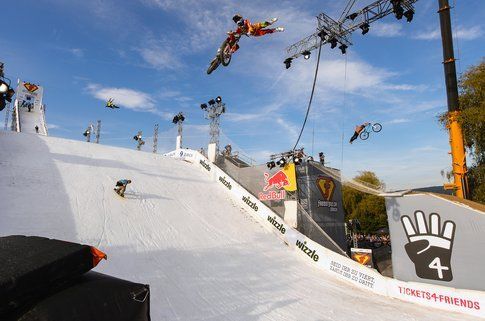 Snow, Freeski, Mtb dirt e Fmx. Decisamente impressionante