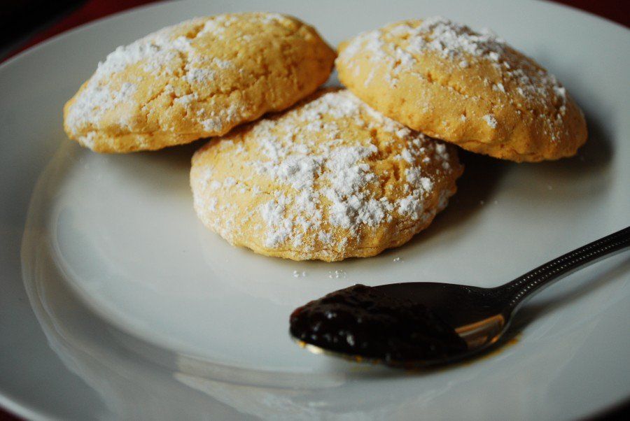 Biscotti marmellata e zucchero