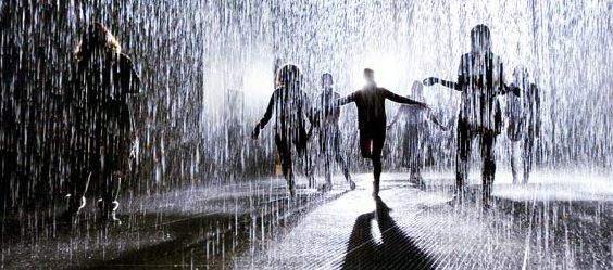 Rain Room: al museo sotto la pioggia