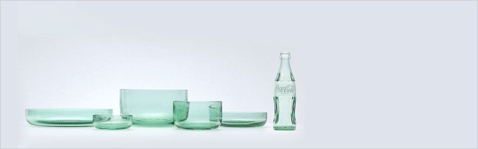 Nendo reinventa le bottiglie della Coca-Cola