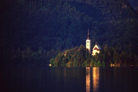 BIke tour in Slovenia. Foto di Sacredrides.com