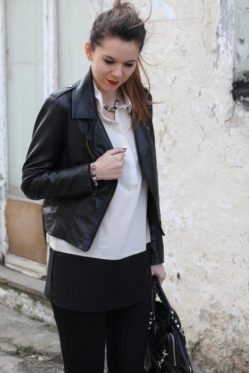 Outfit bianco e nero con accessori Morellato Collezione Drops