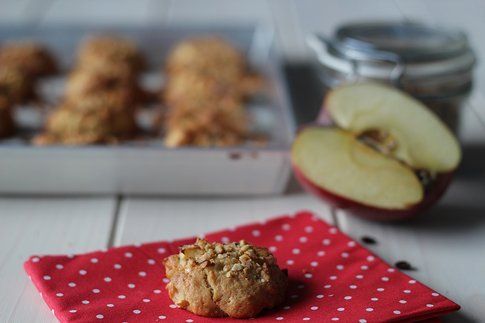 Biscotti alla mele morbidi dentro e croccanti fuori