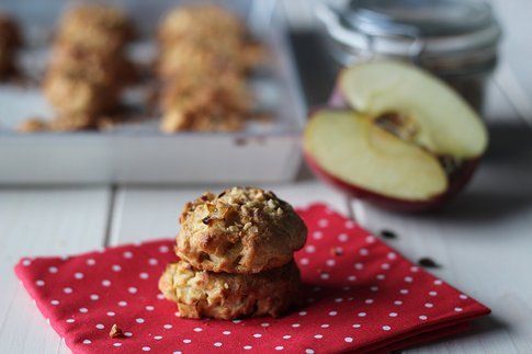 Biscotti alla mele morbidi dentro e croccanti fuori