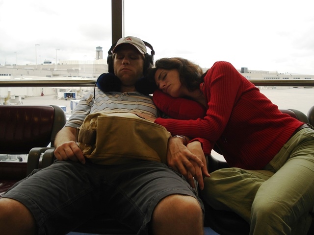Dormire in aeroporto: come organizzarsi