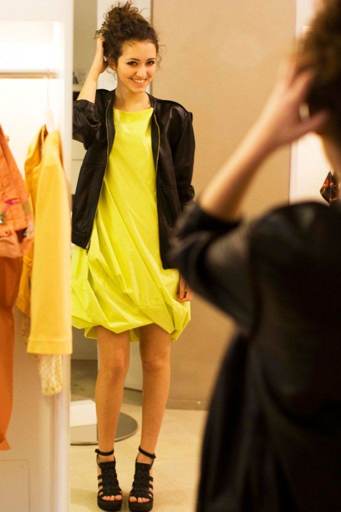 Erica indossa giacca in pelle Space Style Concept e dress Hache Photo by Ennio Tullo