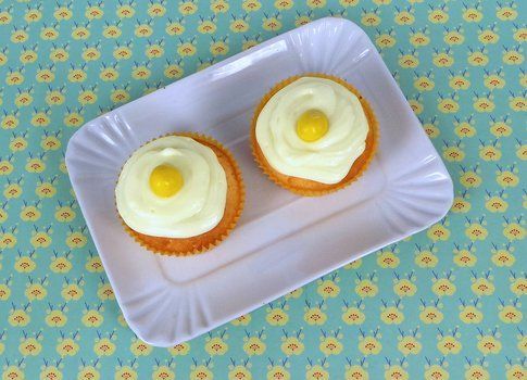 Muffin al limone con crema fresca al limone