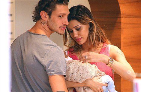 Stefano De Martino lascia Amici per la famiglia