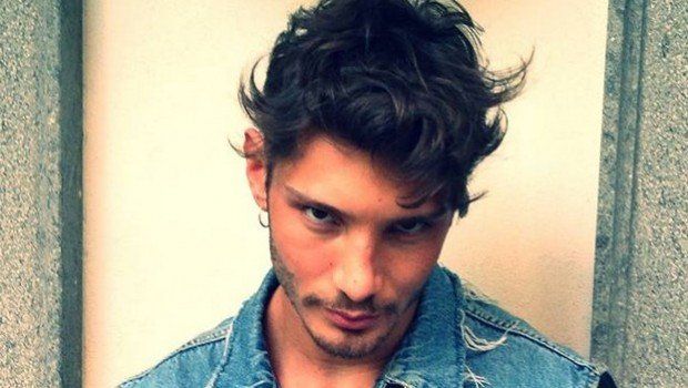 Stefano De Martino: nuovo taglio di capelli