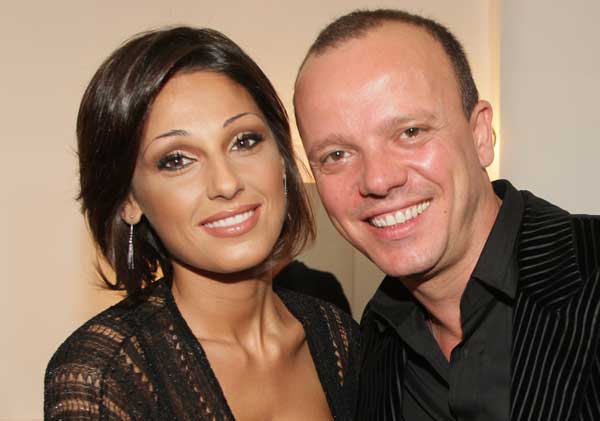 Gigi D'alessio e Anna Tatangelo devastati a causa di un furto