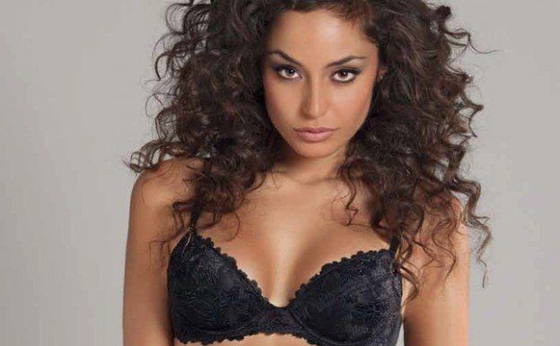 Raffaella Fico non ha più il sedere di una volta!