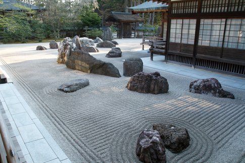 Giardino Zen all'interno di un Tempio - Foto di Marcello Barnaba