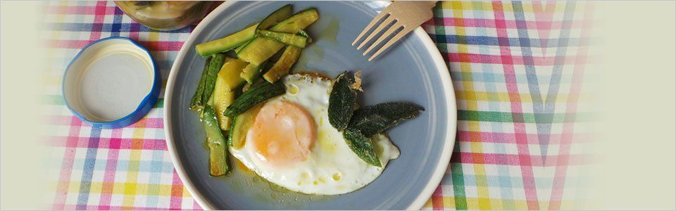 Ricette veloci estive: Zucchine e uova fritte in carpione