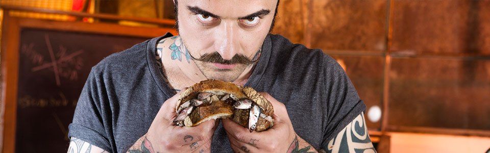 Unti e Bisunti: il nuovo programma dedicato al cibo da strada con Chef Rubio