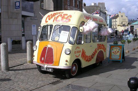 carretto vintage di gelato (credits photo by Barry Lewis by Flickr)