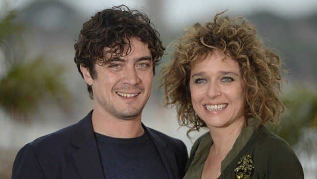 Riccardo Scamarcio innamorato della sua Valeria