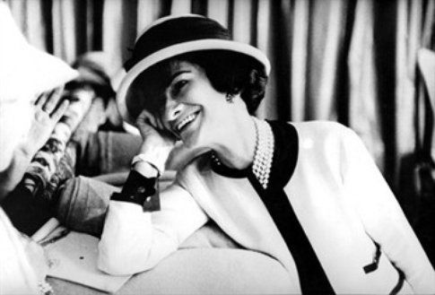 Un frame di Coco Chanel, fonte Vogue.it