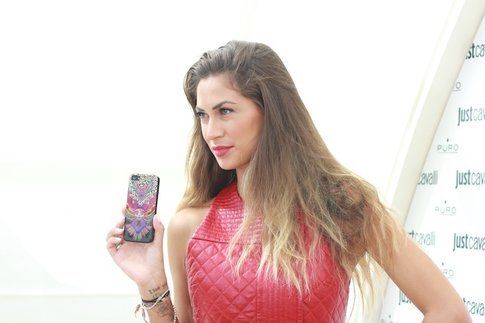 Melissa Satta testimonial delle nuove cover Just Cavalli by Puro