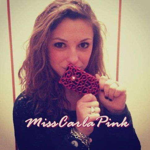 MissCarlaPink : giovanissima Youtuber appassionata di Make-up e Moda