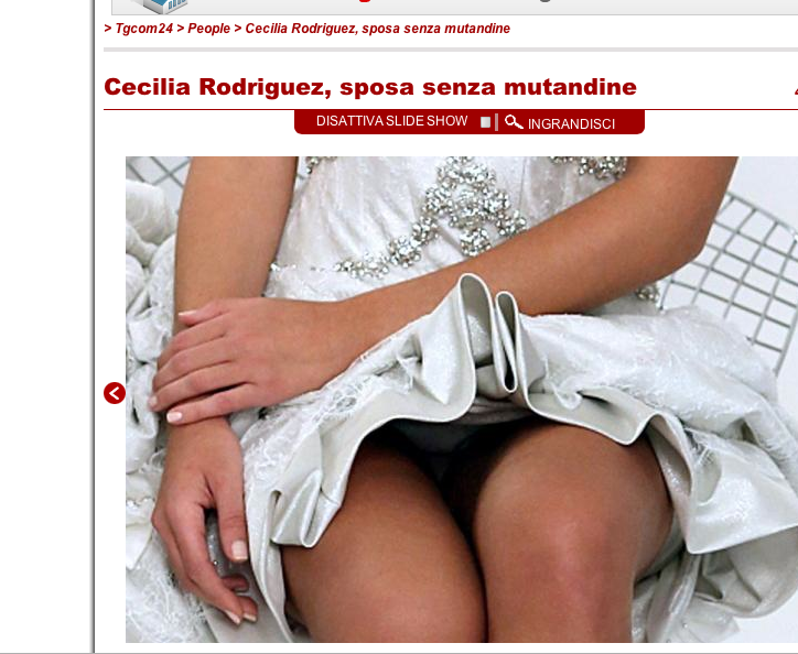 Cecilia Rodriguez in abito da sposa, senza mutandine