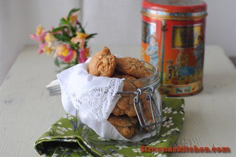 Biscotti al farro e pinoli