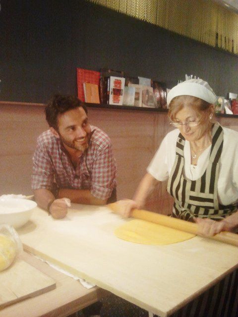 Arda Turkmen e la sfoglina Bologna