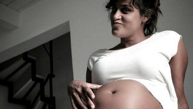 Amici: Karima aspetta un bambino