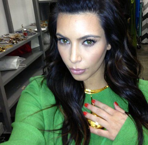 Kim Kardashian selfie. Fonte: au.lifestyle.yahoo.com